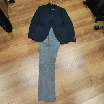 네이비 캐주얼 수트