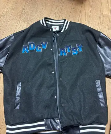 HOOK 바시티 자켓