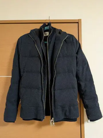 AKM 후드 부착 네이비 레이어드 다운 자켓