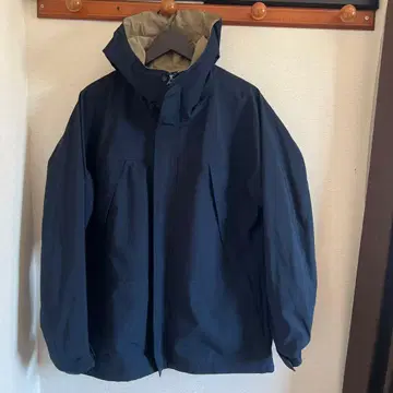 유니클로 유틸리티 후드티