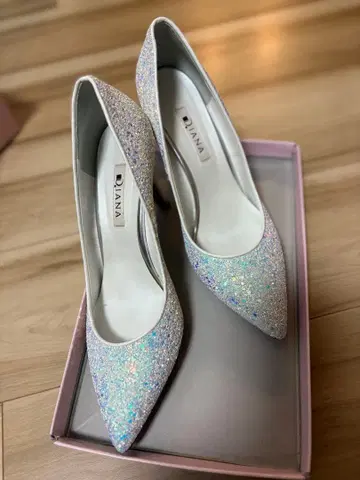 DIANA 글리터 하이힐