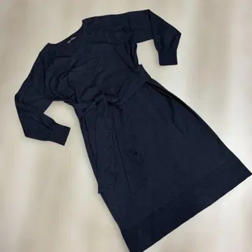 새상품급 어반 리서치 네이비 니트 원피스