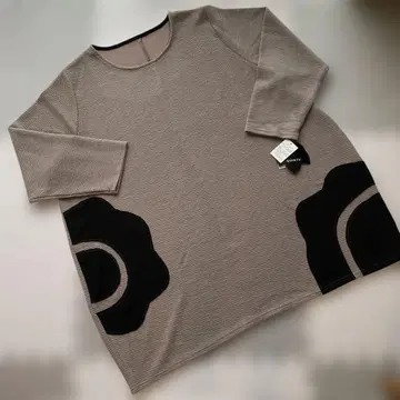 택 포함 미사용 새상품 QUINTY 쿠인티 베이지 오부 소매 튜닉