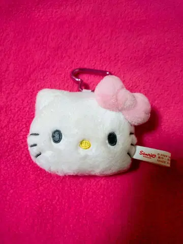 헬로키티 카라비너 포함 봉제 인형 참