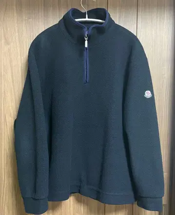 MONCLER x HUSKY 하프 지퍼 플리스 자켓 파란 택입니다.