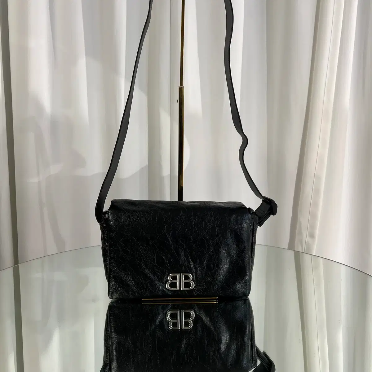 발렌시아가 BB로고 모나코 메신저백