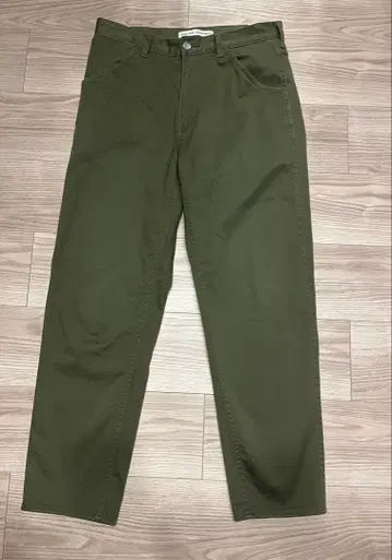 UNITED ARROWS 카키 팬츠