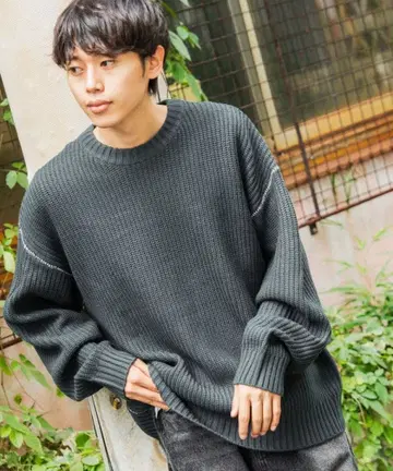 카타아제 빅 크루넥 니트