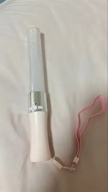 이코라브 =LOVE 공식 응원봉 2025