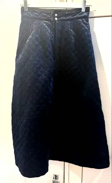 YEAR 퀼팅 롱 스커트