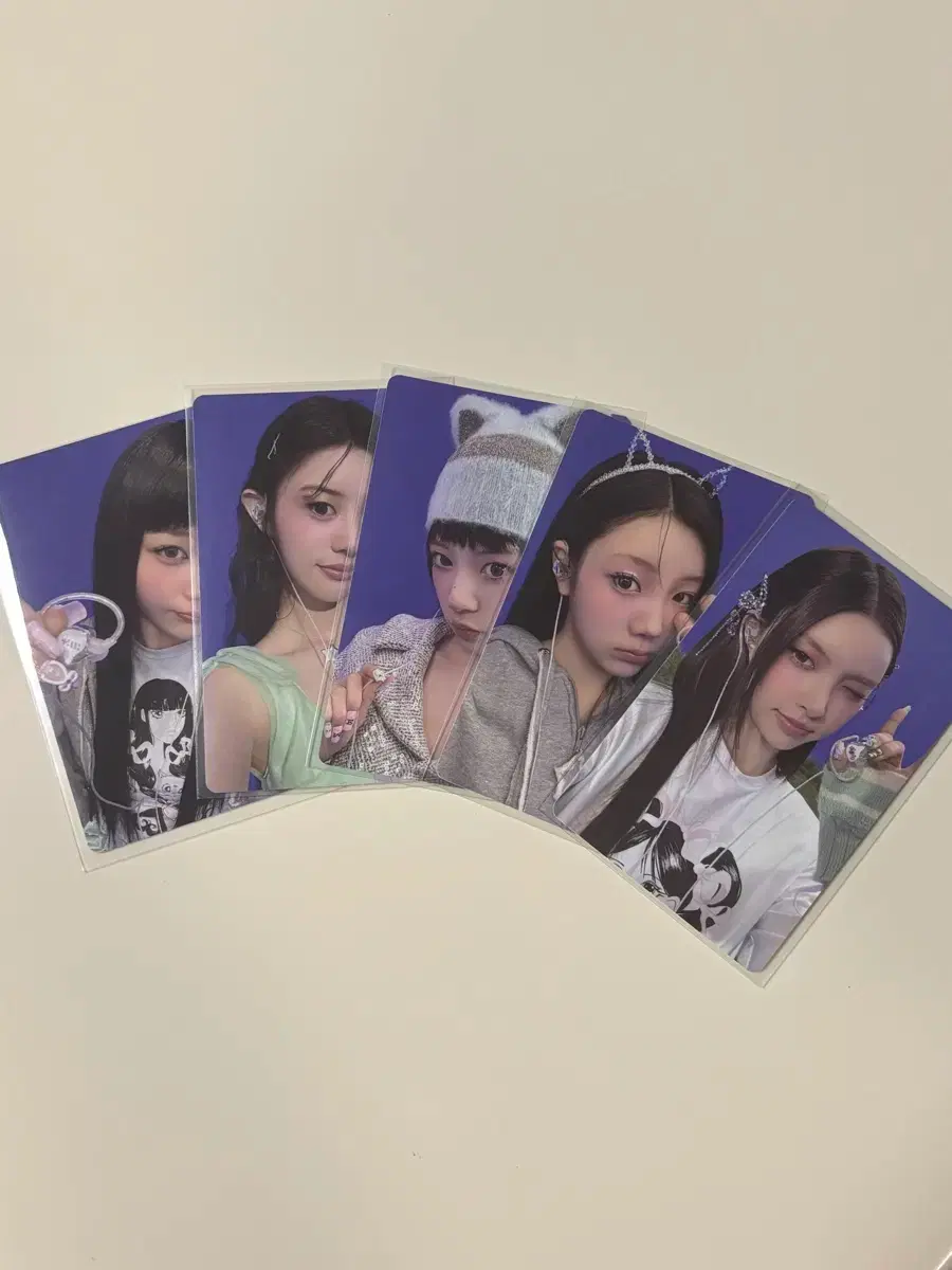 Illit bomb in-ear 5 types of poca bulk