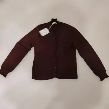 월드 가디건 프릴 버건디 울 미사용 새상품 긴팔 니트