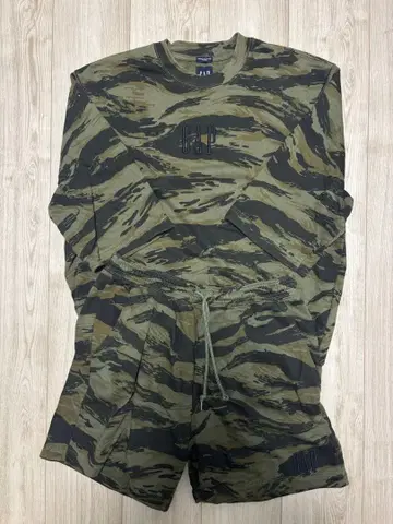 GAP 카모 패턴 셋업