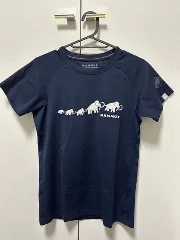 MAMMUT 네이비 반팔T셔츠