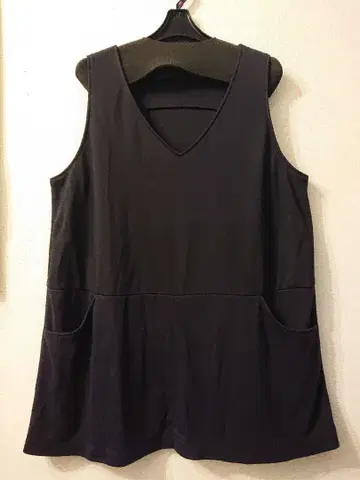 Rose Heaven F 사이즈 슬리브리스 튜닉 네이비 컬러