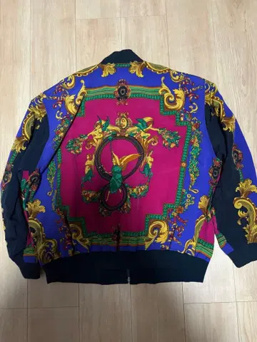 체인 앤티크 패턴 빈티지 블루종