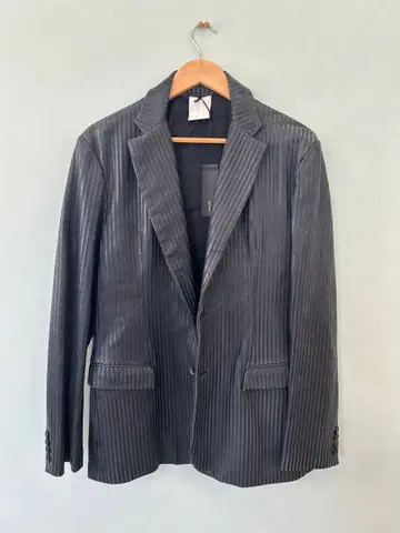 새상품 RUFFO 스트라이프 테일러드 자켓