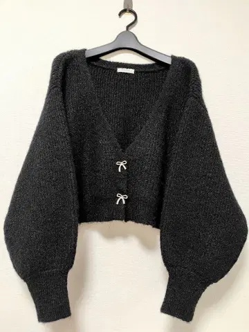 RANDA 블랙 V넥 니트 가디건 프리 사이즈 미사용품
