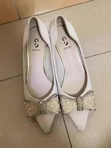 JOSINY 화이트 리본 하이힐