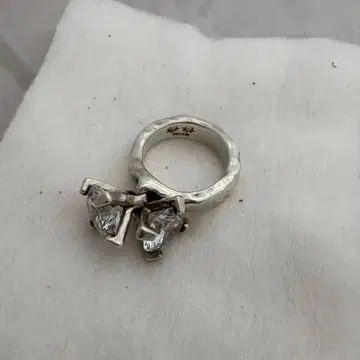 e.m. SILVER925 지르코니아 2알 반지