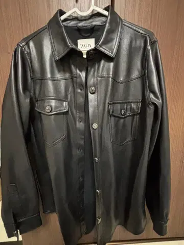 ZARA 블랙 가죽 셔츠 자켓 M 사이즈