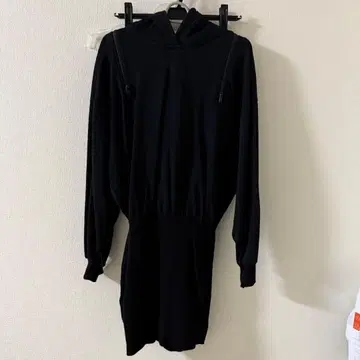 EGOIST 후드 부착 후드티 원피스 블랙 어깨 척 포함