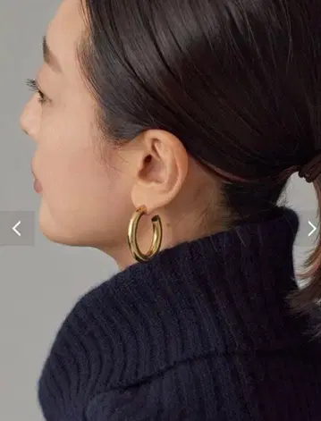 [ LAURA LOMBARDI ] 후프 귀걸이