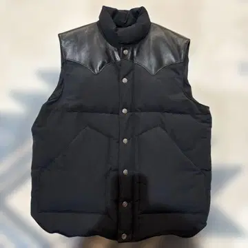 슈가케인 가죽 어깨 포함 블랙 다운 베스트
