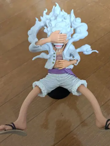 원피스 루피와 브룩 등 6세트 피규어 라이트