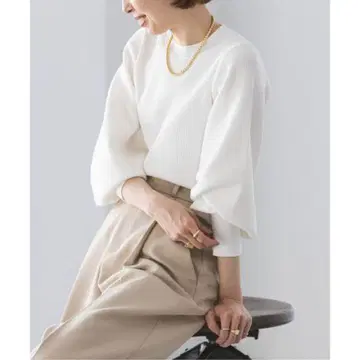 NOBLE 노블 벌룬 슬리브 롱 커프스 니트 리브 화이트