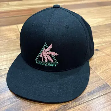 LOVE EAR ART 러브이어아트 캡