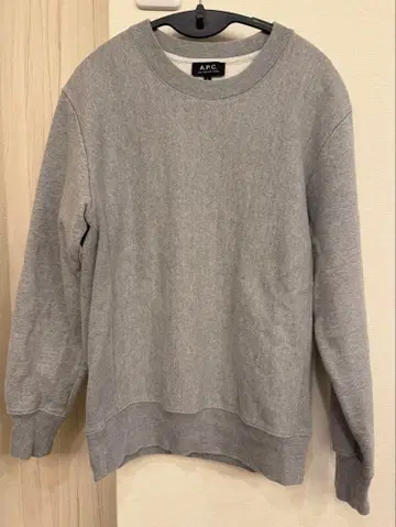 A.P.C. 그레이 맨투맨 S 사이즈