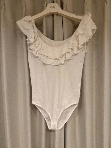 IENA La Boucle 화이트 프릴 슬리브리스