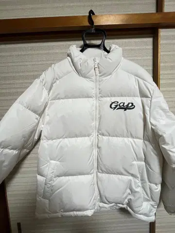 GAP 화이트 다운 자켓 XS