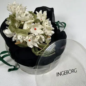 잉게보그 코사지 INGEVORG