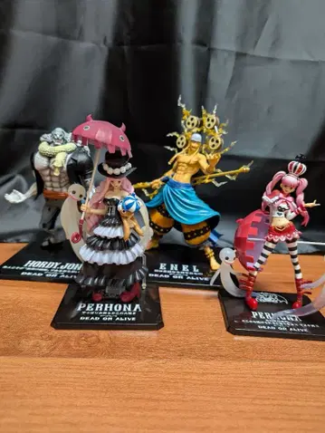 원피스 피규아트 ZERO 4체 세트 [ 상자 없음 ]