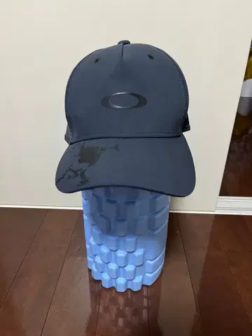 Oakley 그레이 캡 조정 가능