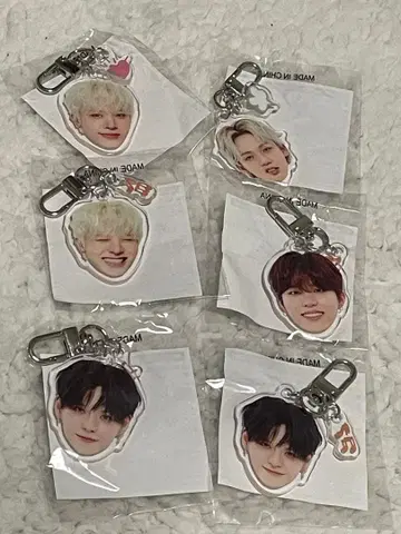 treasure 얼굴 아크링 키링