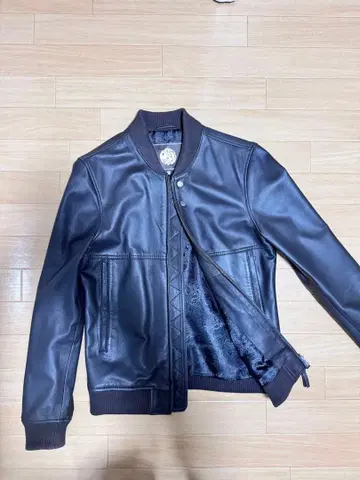 블랙 레더 봄버 자켓