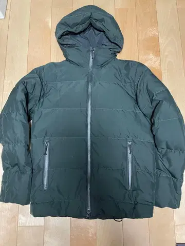 띠어리 다크 그린 다운 자켓 36