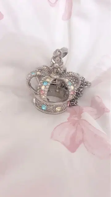 [수요일의 앨리스] 왕관 목걸이 실버 대