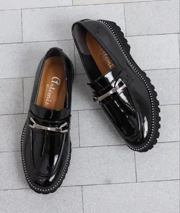 artemis by DIANA 볼 체인 디자인 통굽 비트 로퍼