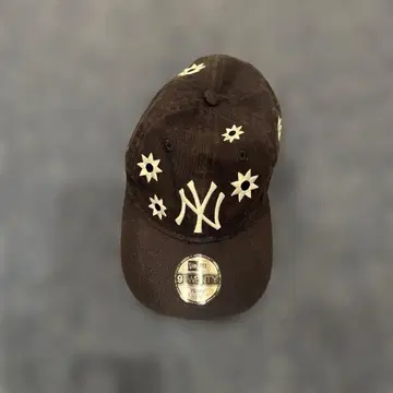 뉴욕 양키스 꽃무늬 캡