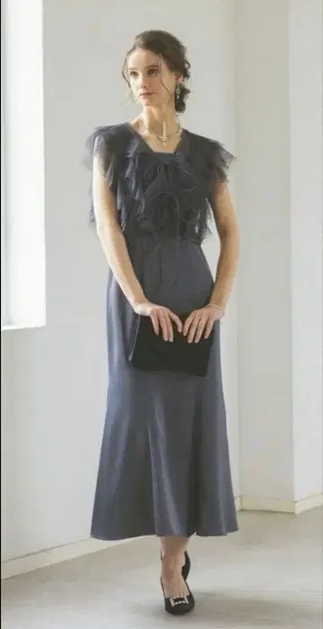 리돌 튤 레이어드 새틴 드레스