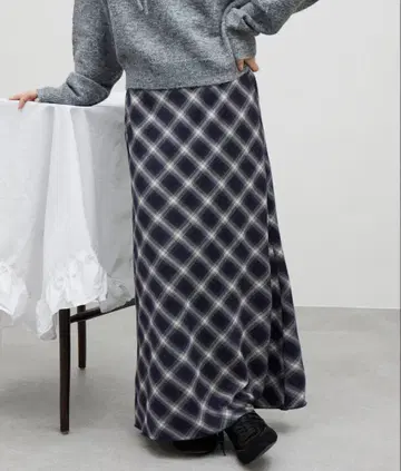 [ umm. ] 체크 롱 스커트