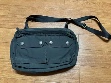 Mountain Field Shoulder Bag