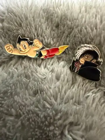 슈퍼 레어 오사카 만박 파소나 파빌리온 아톰과 블랙잭 핀 배지