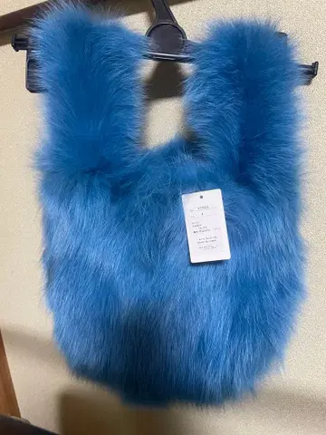 MARIED'OR 블루 퍼 핸드백 미사용 새상품 택 포함