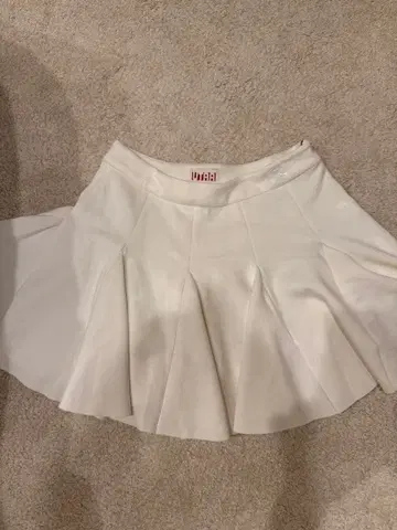 UTAA 화이트 골프 스커트 M 사이즈