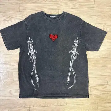 TRIPLE DAGGER 빅 실루엣 크루넥 프린트 T